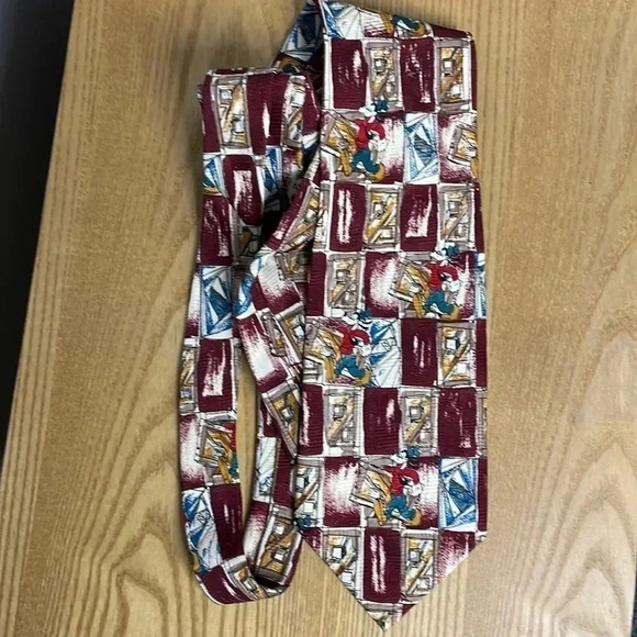 Disney | Goofy Men's Silk Neck Tie |  Mickey Unlimited - Picture 1 of 4